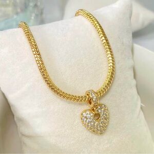 Gold Heart Pendant Necklace